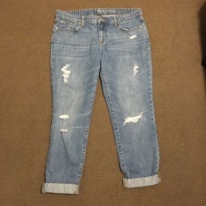 Gap Sexy boyfriend fit capri jeans